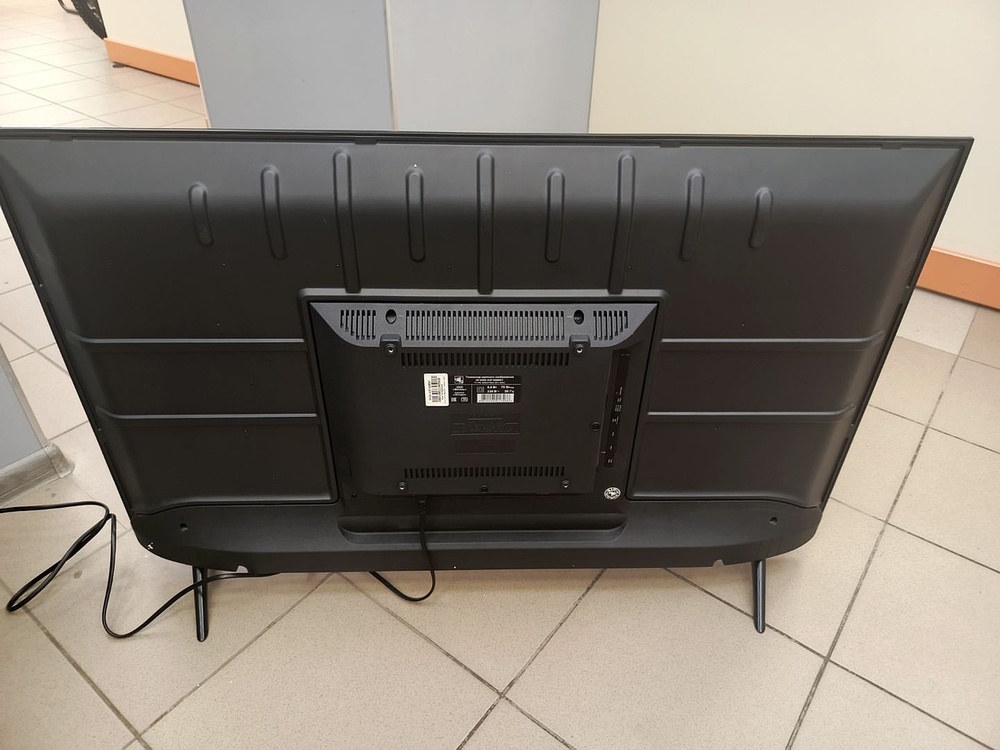 LED Телевизор HI VHIX-43F169MSY