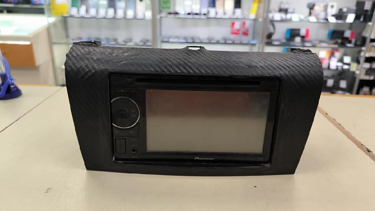 Автомагнитола Pioneer AVH-1400DVD Автомагнитола Pioneer AVH-1400DVD