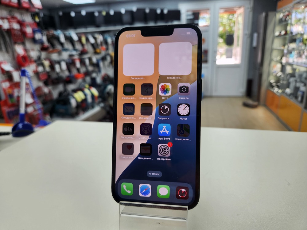 Смартфон Apple iPhone 13 128Gb