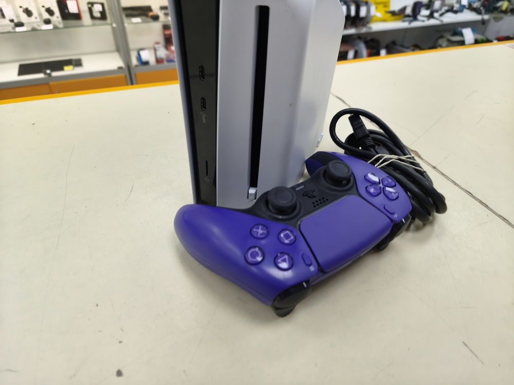 Игровая приставка PlayStation 5 Slim 1TB (С дисководом)