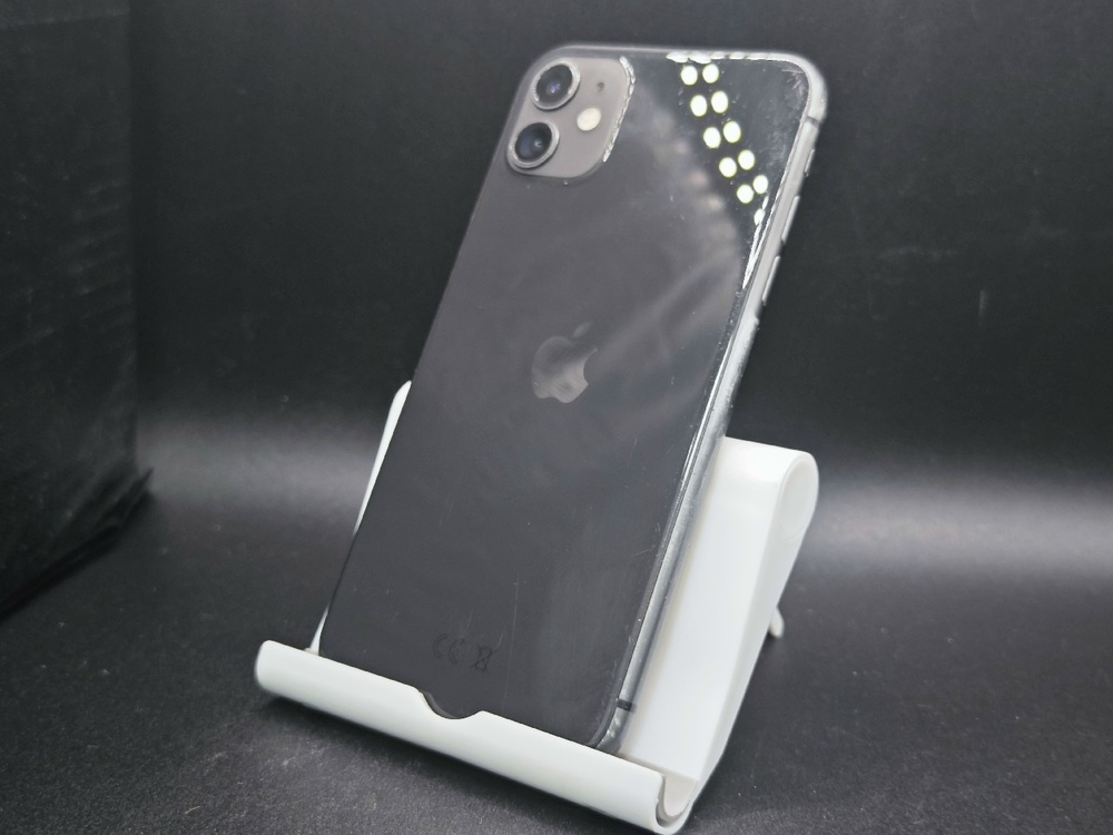 Смартфон Apple iPhone 11 64Gb