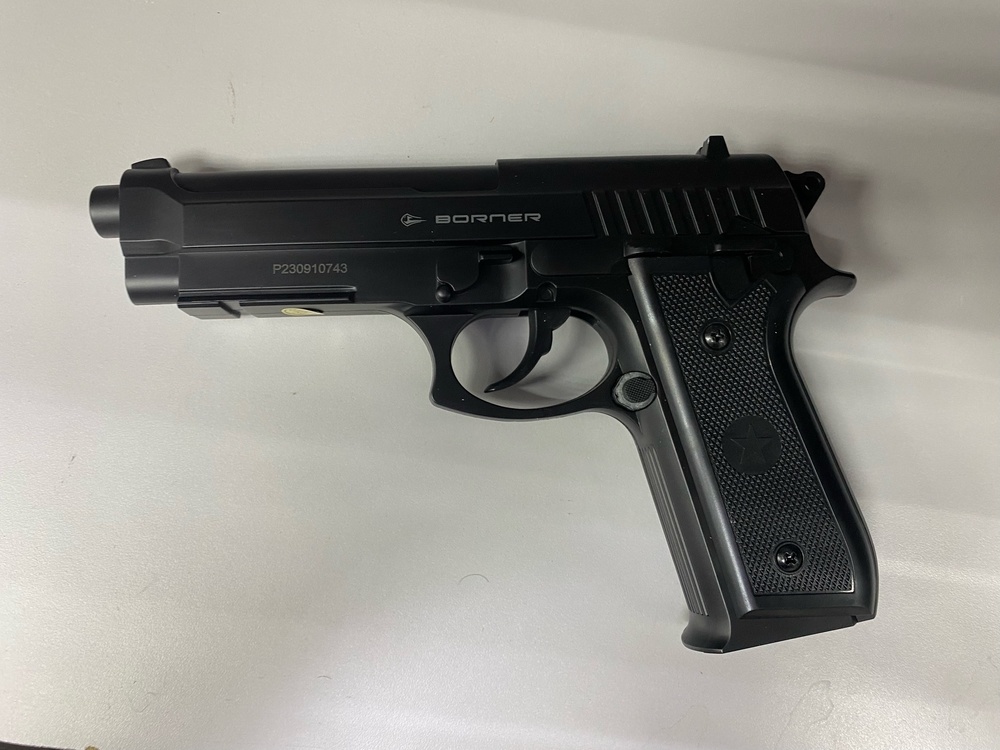 Пистолет пневматический Borner Beretta 92
