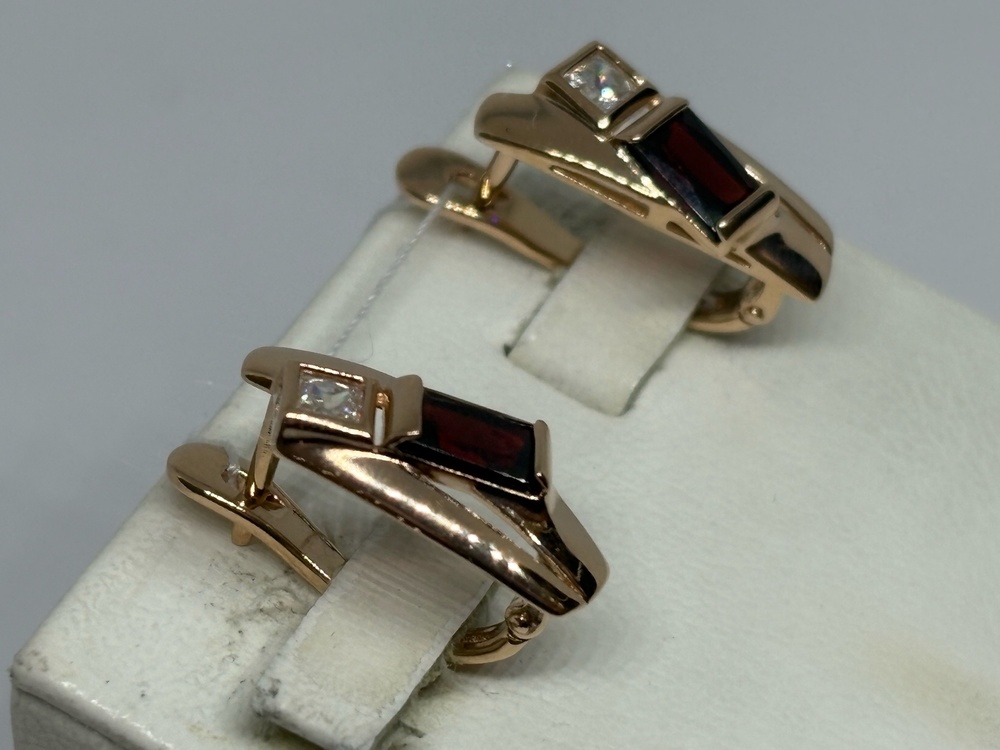 СКМИ585 СЕРЬГИ С КАМНЯМИ (Au 585)