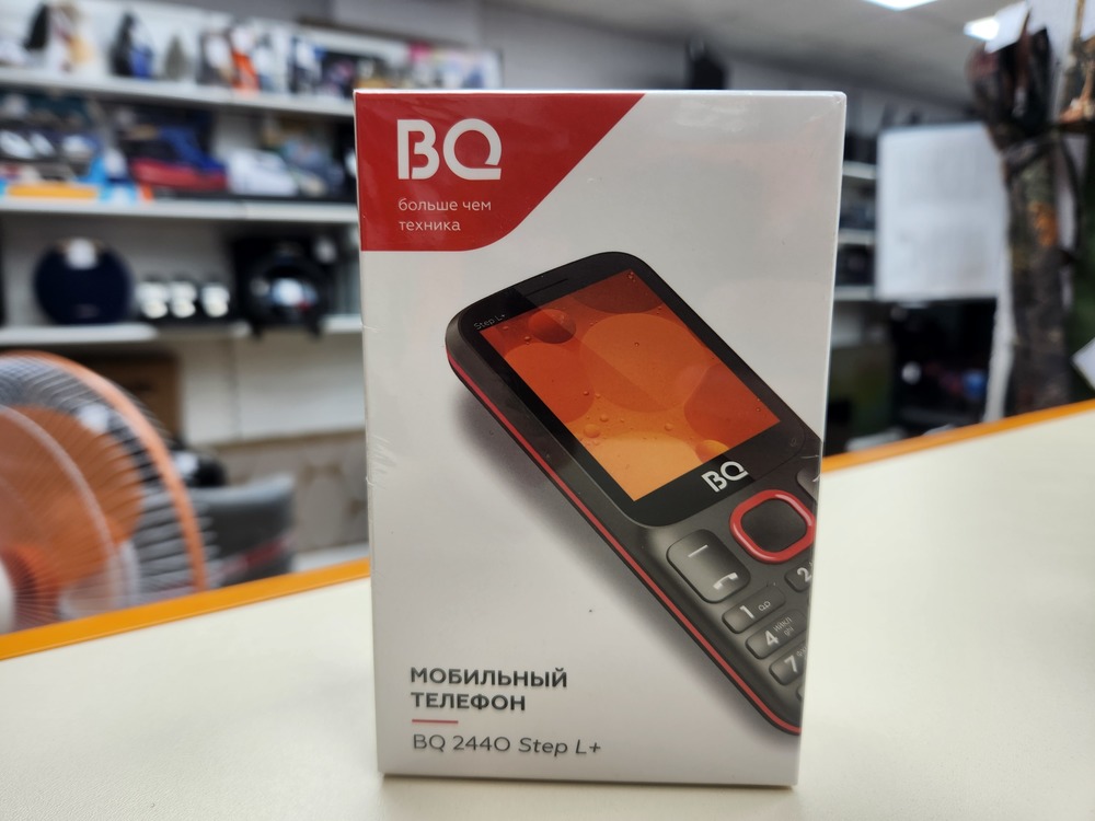 Мобильный телефон BQ 2440