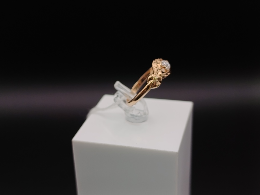 КОЛКМ585 КОЛЬЦО С КАМНЕМ (Au 585)