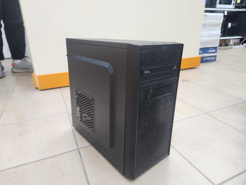 Системный блок ZALMAN; Core i5-2310, Radeon RX 550, 8 Гб, 240 Гб, Нет