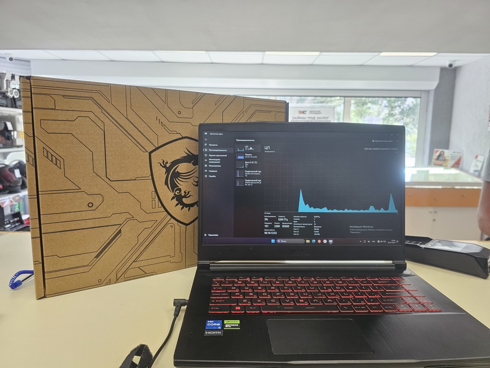 Ноутбук MSI Katana 17 b12u; Core I5-12450H, GeForce RTX 2050, 8 Гб, 256 Гб, Нет