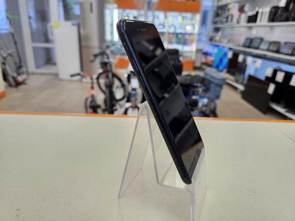 Смартфон Apple iPhone 7 32Gb