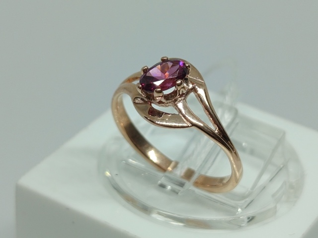 КОЛЬЦО С КАМНЕМ (Au 585)