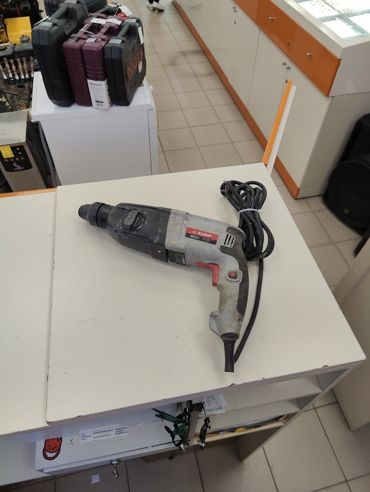 Перфоратор Зубр П-26-800