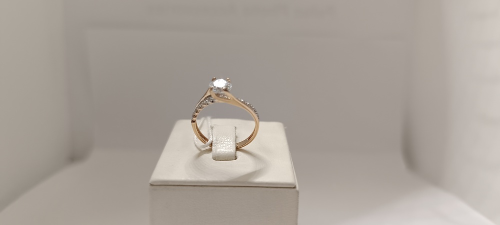 КОЛКМИ585 КОЛЬЦО С КАМНЯМИ (Au 585)