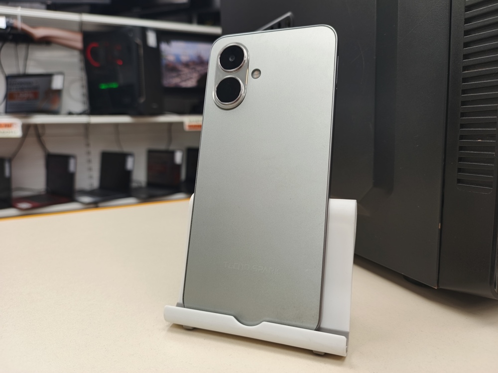 Смартфон Tecno Spark Go 2023 3/64