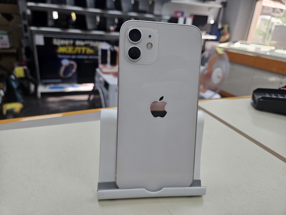 Смартфон Apple iPhone 12 128Gb