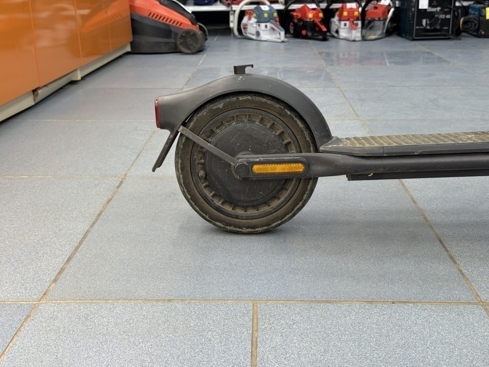 Электросамокат Ninebot F2