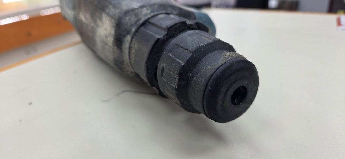 Перфоратор Makita HR2630
