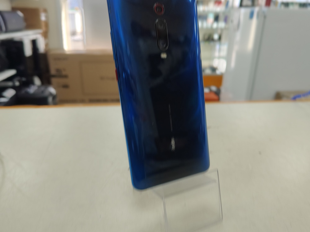 Смартфон Xiaomi Mi 9T 6/64