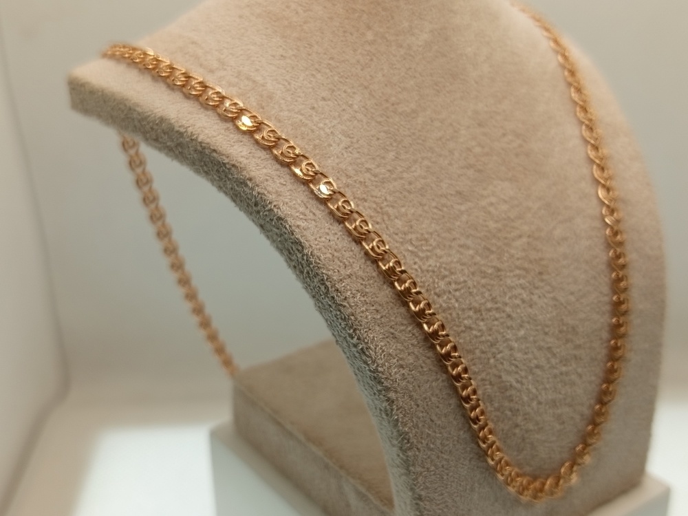 ЦЕПЬ ПУСТОТЕЛАЯ Лав (Au 585)