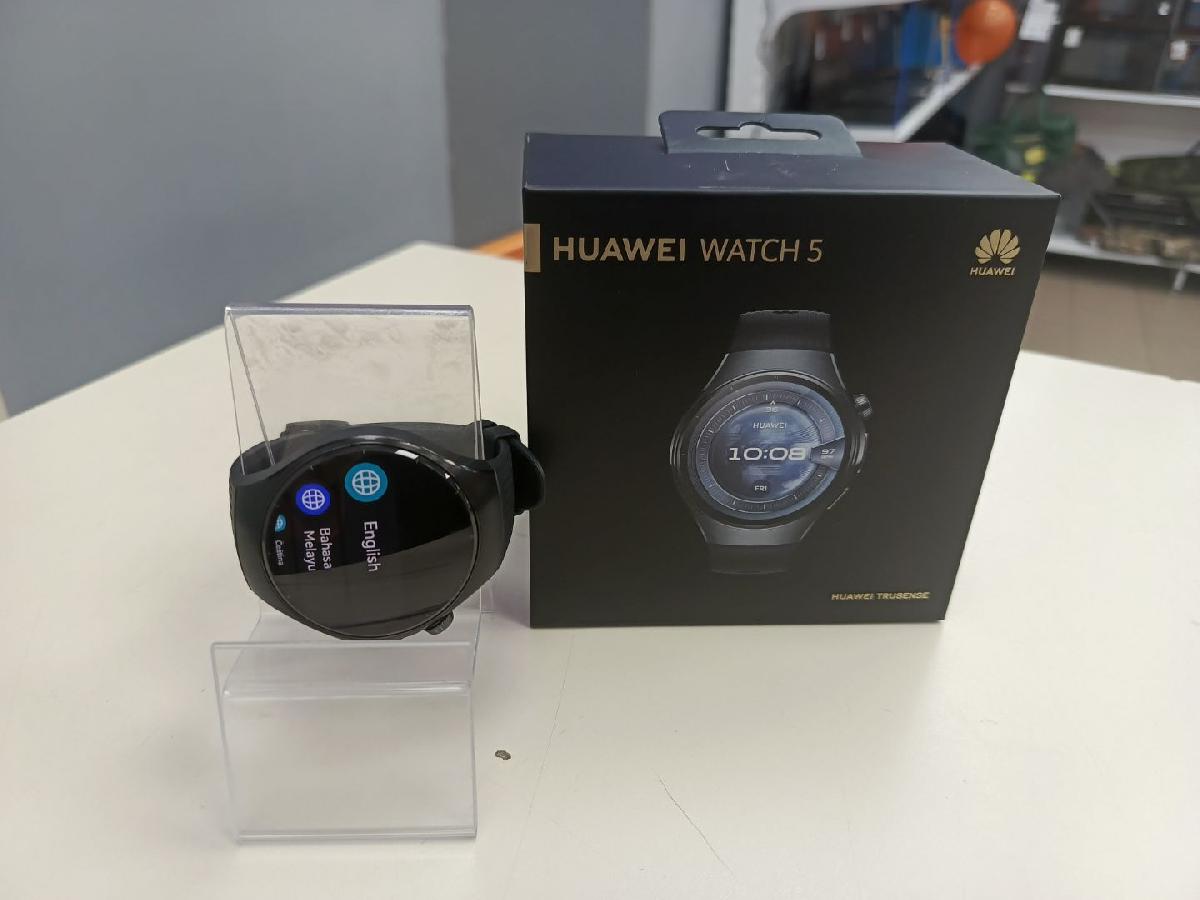 Смарт-часы Huawei WATCH 5
