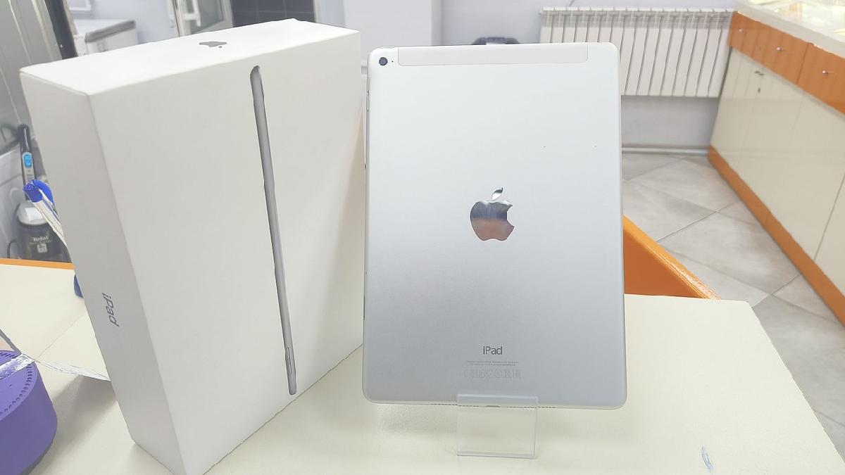 Планшет Apple iPad Air 2 16 ГБ A1567 (Wi-Fi + Cellular)