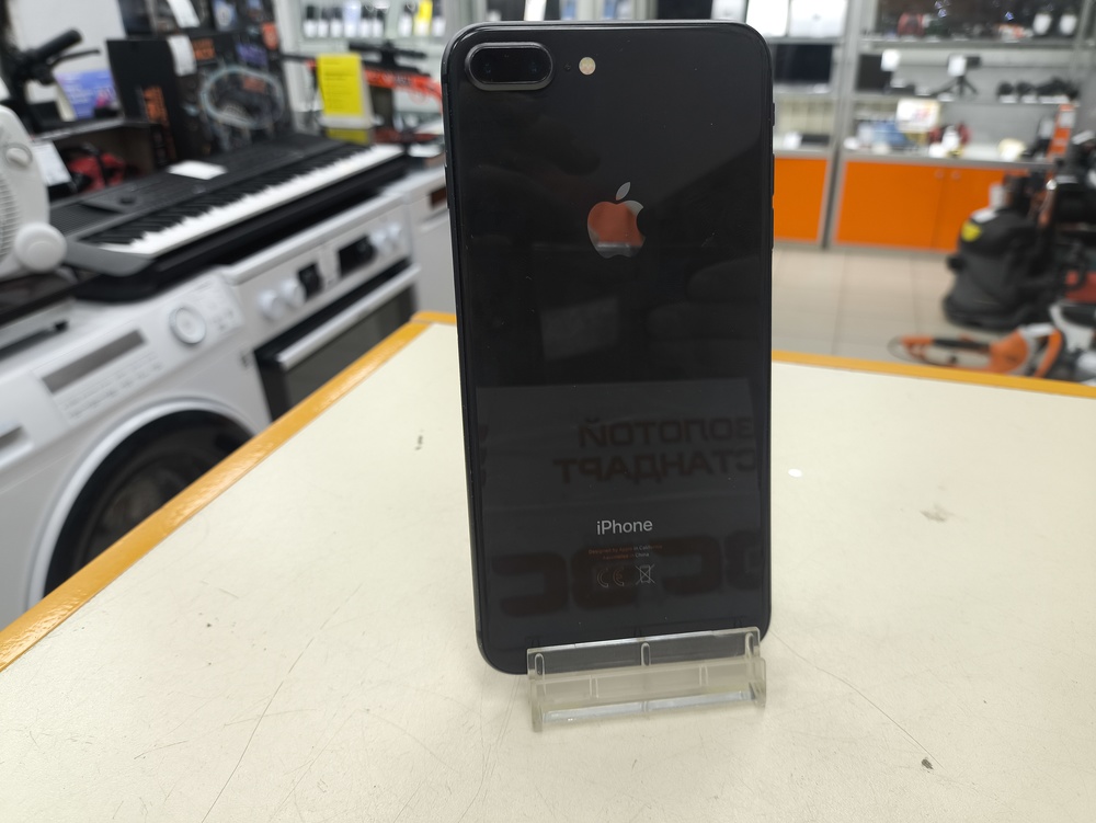 Смартфон Apple iPhone 8 Plus 64Gb