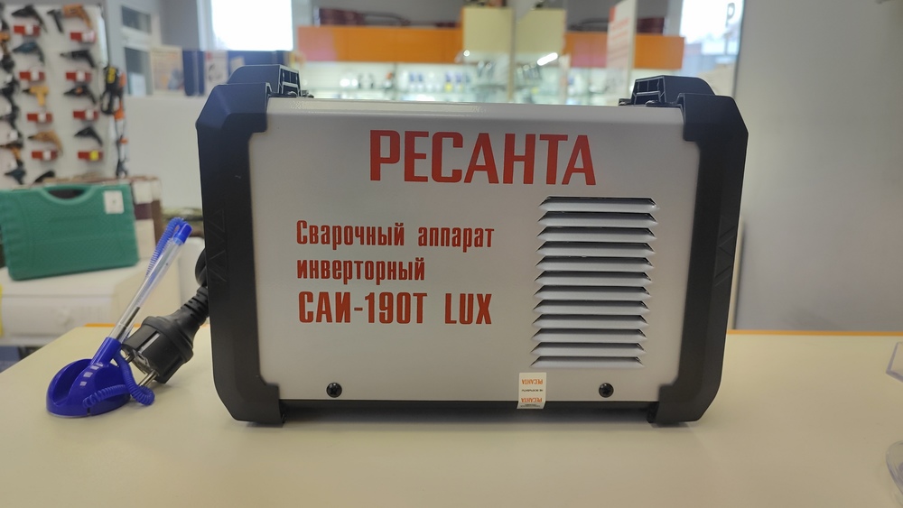 Сварочный аппарат Ресанта САИ-190Т LUX