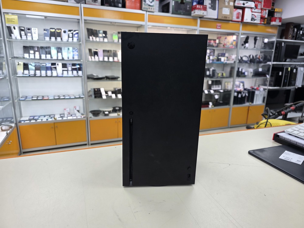 Игровая приставка Xbox Series X 1Tb