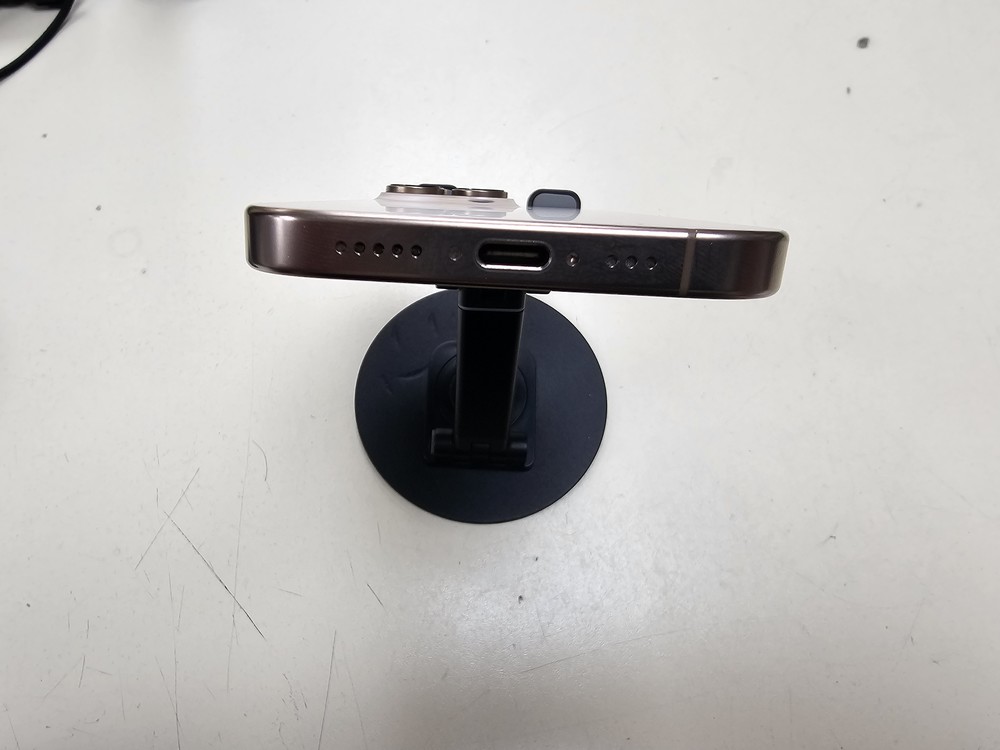 Смартфон Apple Iphone 16 Pro 256Gb