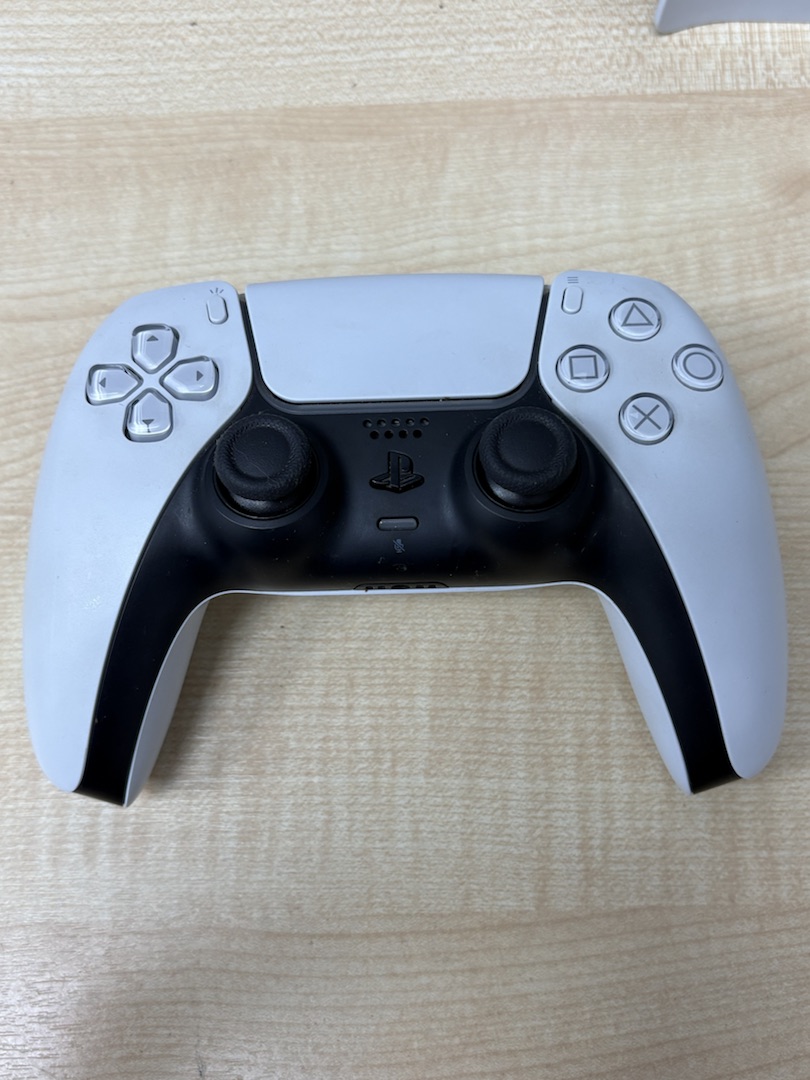 Игровая приставка PlayStation 5 825Gb (С дисководом)