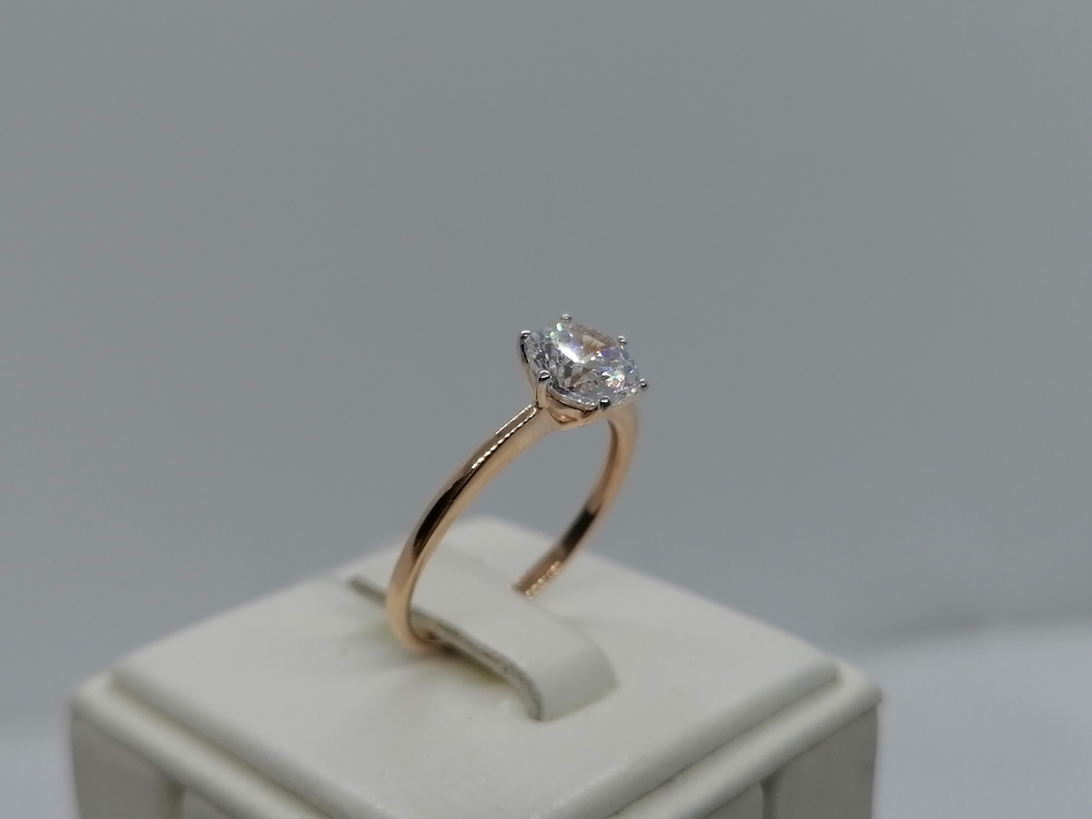 016788 КОЛЬЦО С КАМНЕМ (Au 585)