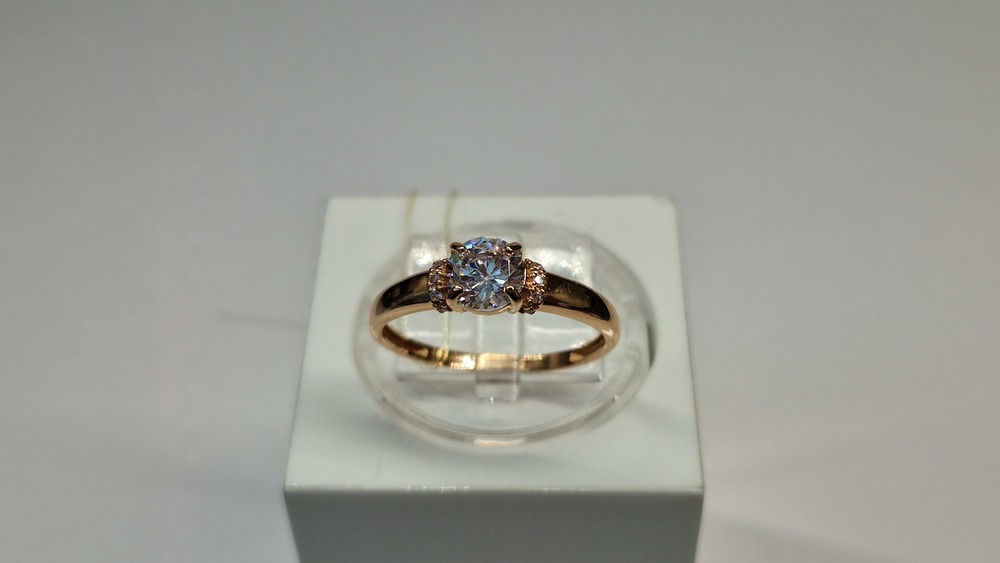 КОЛЬЦО С КАМНЯМИ (Au 585)