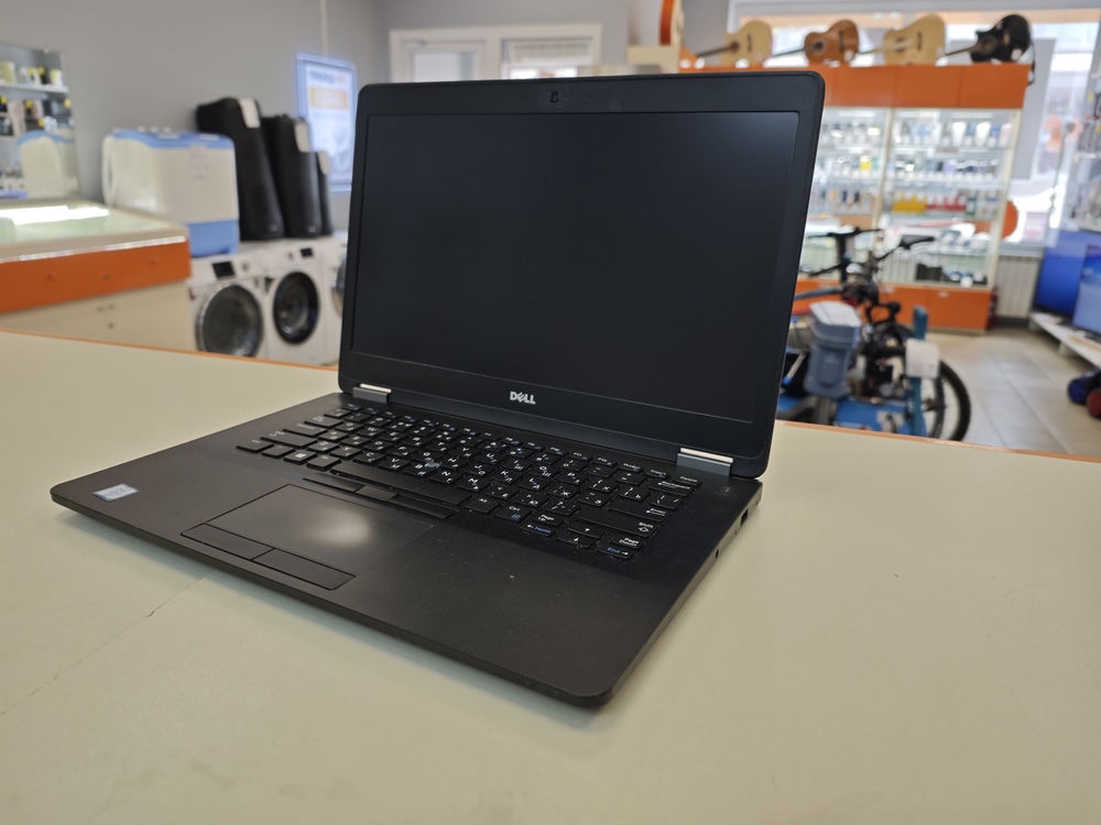 Ноутбук DELL 77QCMC; Core i5-6300U, HD Graphics, 8 Гб, 250 Гб, Нет