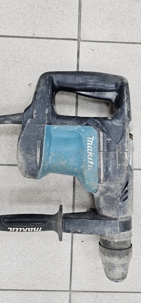 Перфоратор Makita HR3540C