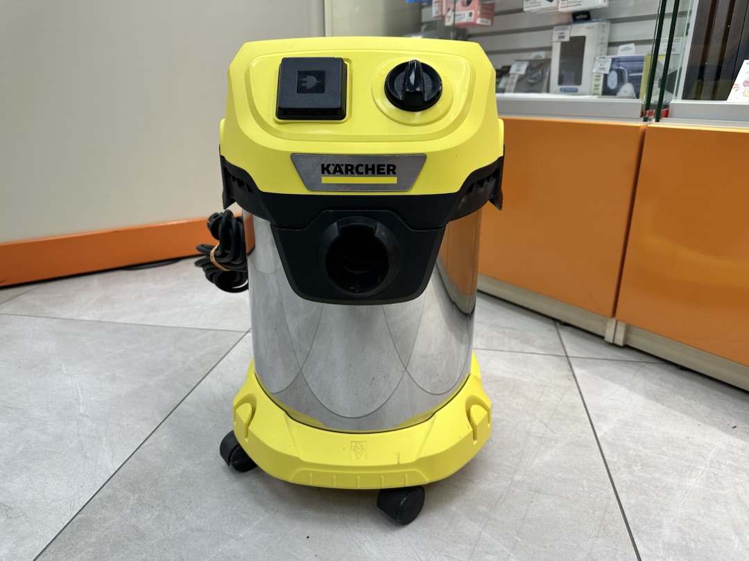 Пылесос Karcher WD 3;