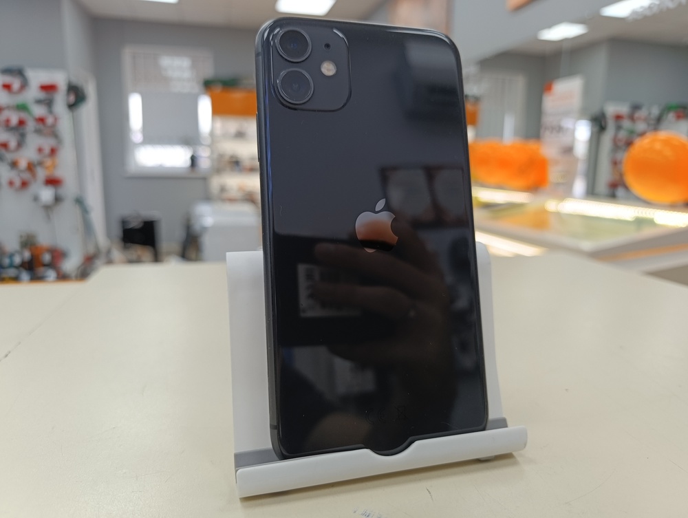Смартфон Apple iPhone 11 64Gb