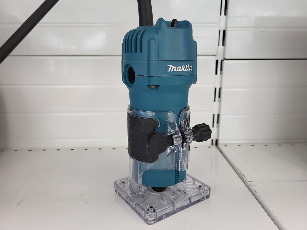 Фрезер Makita 3709