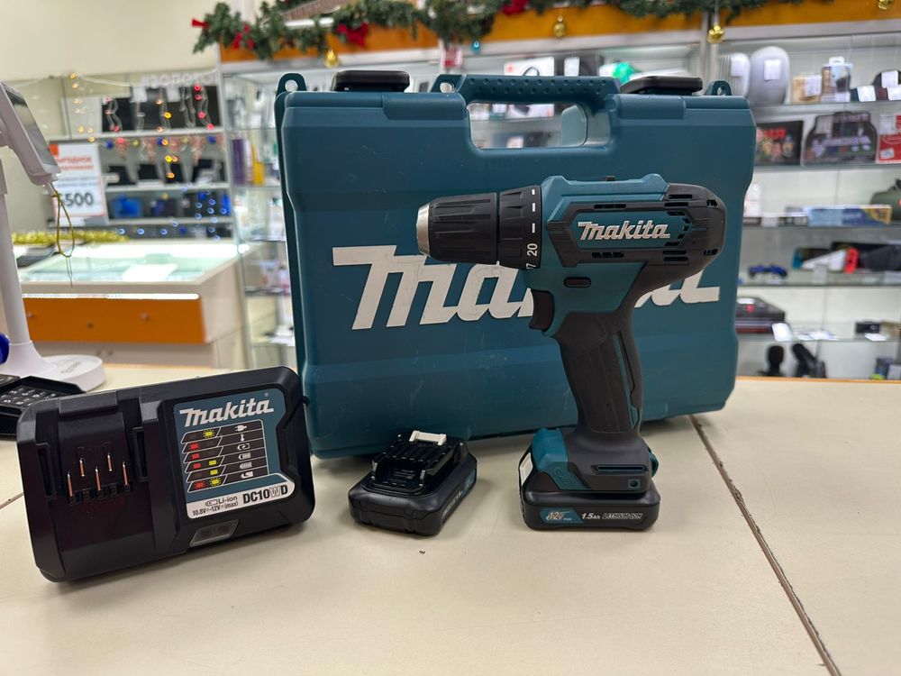 Шуруповерт Makita DF333D