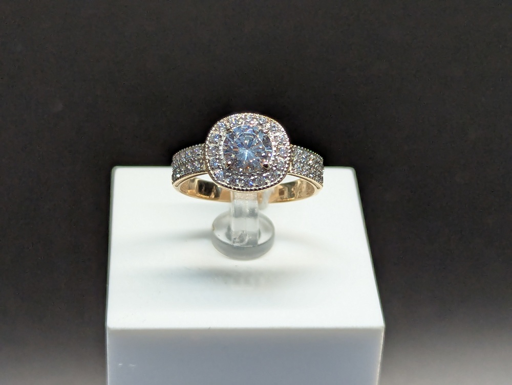 КОЛКМИ585 КОЛЬЦО С КАМНЯМИ (Au 585)