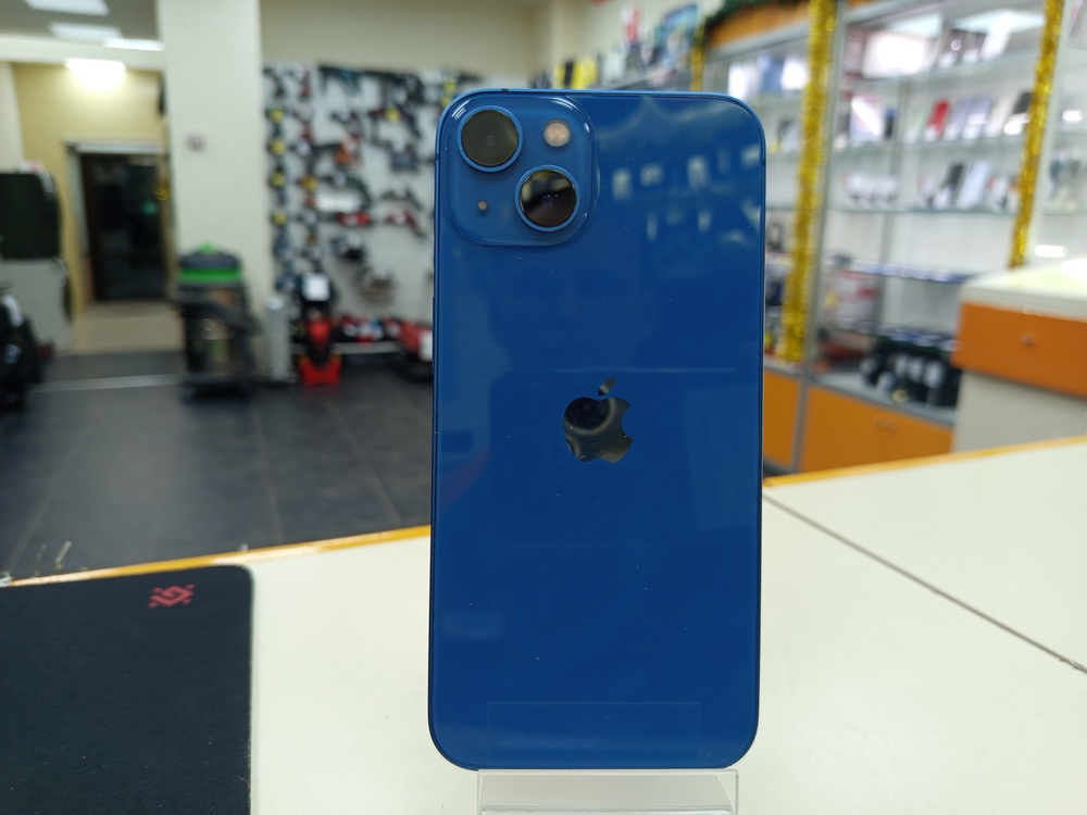 Смартфон Apple iPhone 13 128Gb