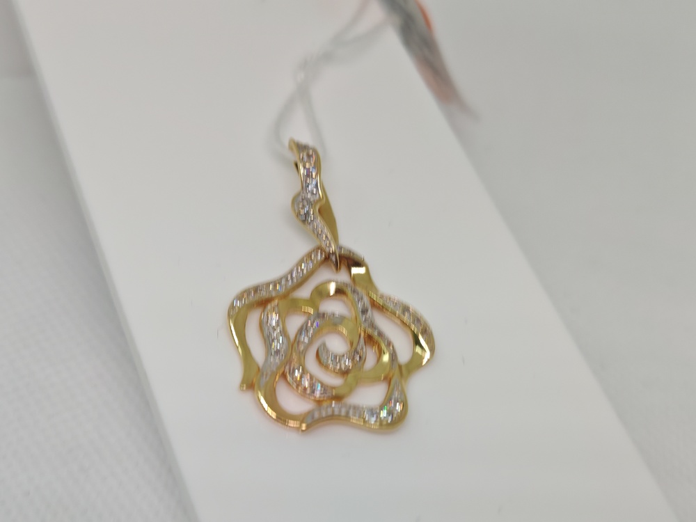 ПОДВЕСКА С КАМНЯМИ (Au 585)