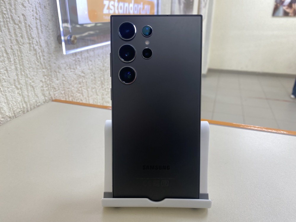 Смартфон Samsung Galaxy S24 Ultra 12/256