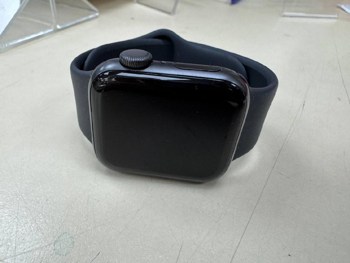 Смарт-часы Apple Watch SE 40mm