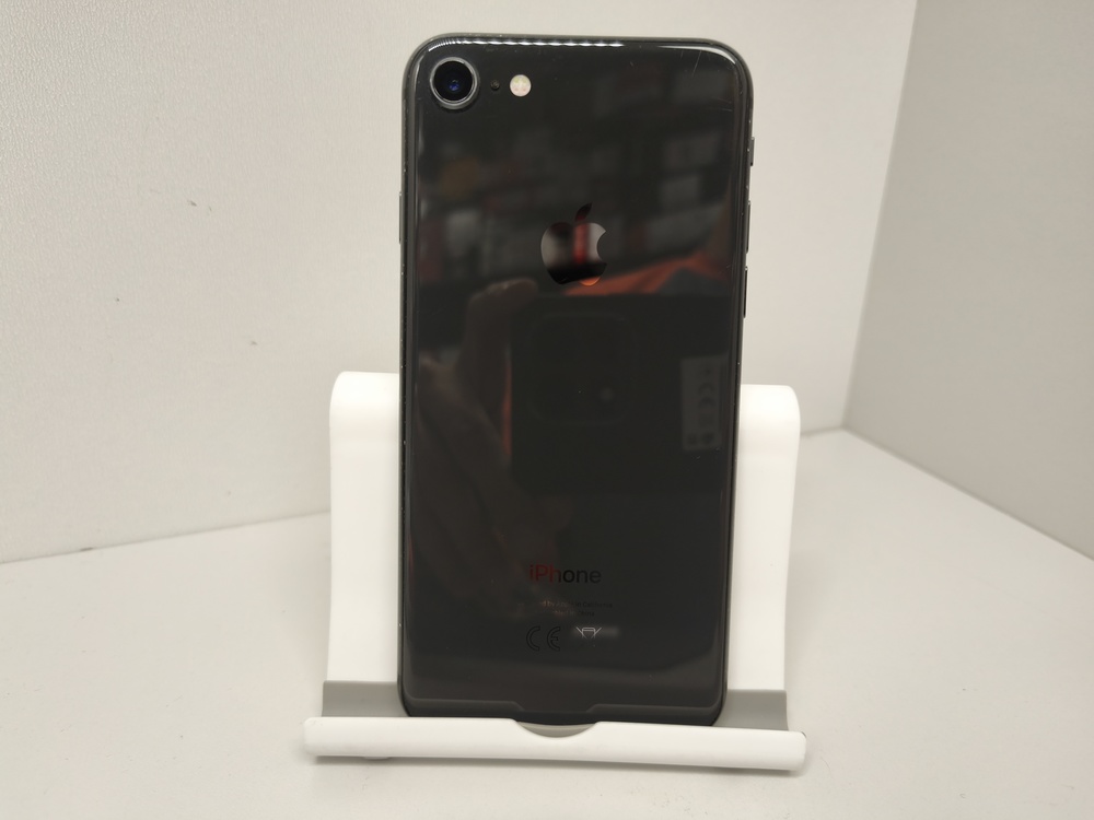 Смартфон Apple iPhone 8 64Gb