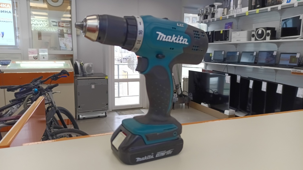 Шуруповерт Makita DDF453