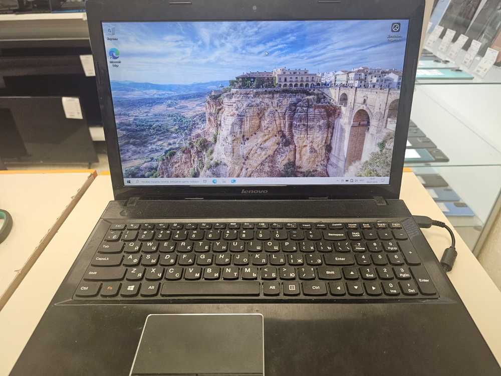 Ноутбук Lenovo ideapad g510; Core i5-4200M, Radeon HD 8570M, 8 Гб, 256 Гб, Нет