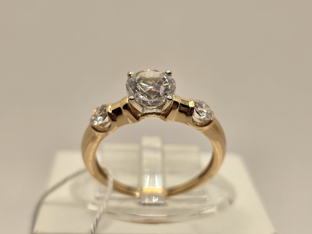КОЛКМИ585 КОЛЬЦО С КАМНЯМИ (Au 585)