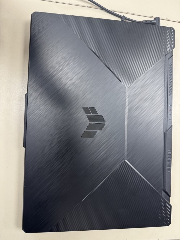 Ноутбук ASUS; Core i7-11800H, GeForce RTX 3050 Ti, 16 Гб, 1 Tb, Нет