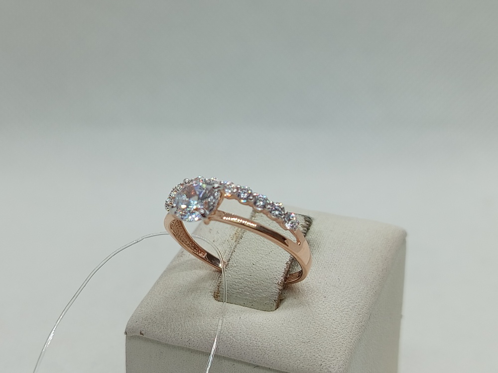 КОЛЬЦО С КАМНЯМИ (Au 585)