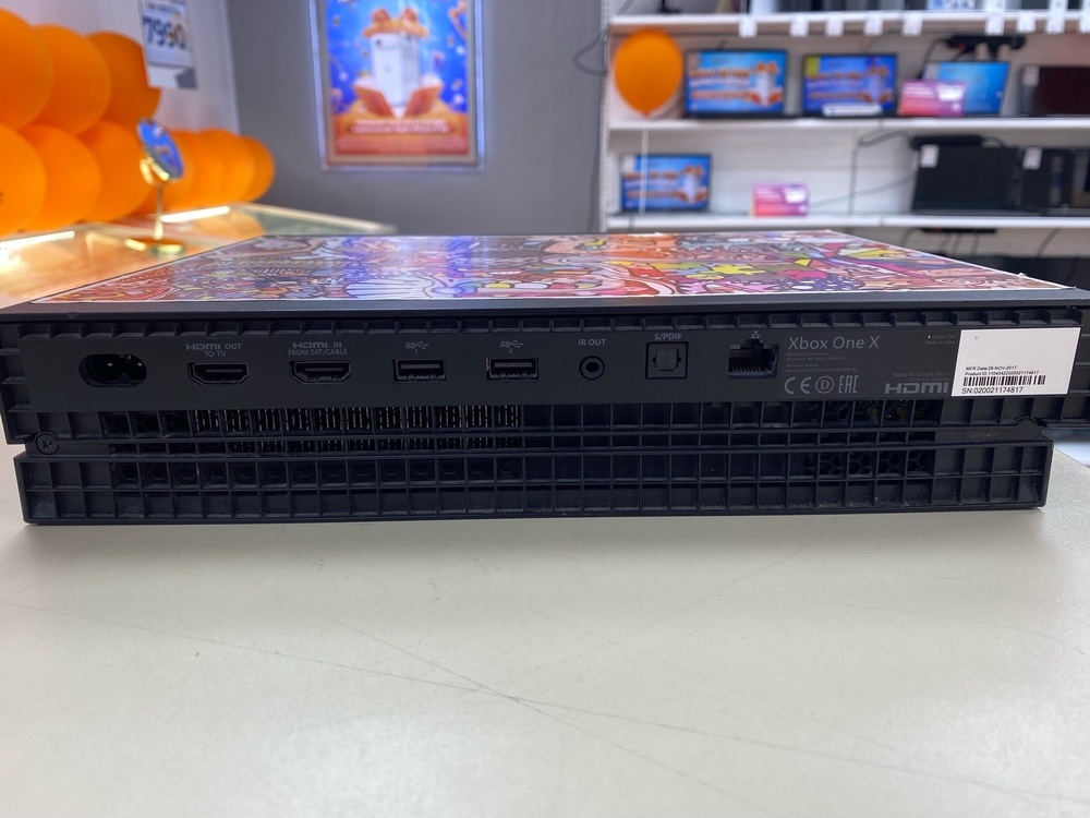 Игровая приставка Xbox One X 1Tb