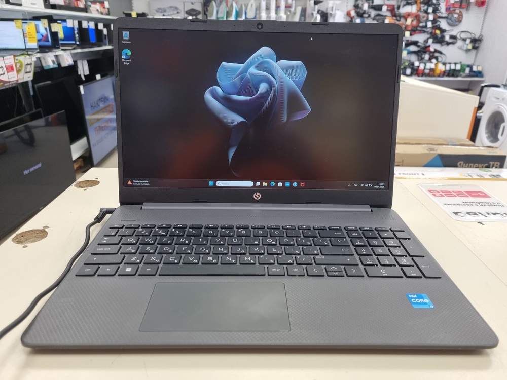 Ноутбук HP; Core i3-1215U, Intel UHD Graphics, 8 Гб, 500 Гб, Нет