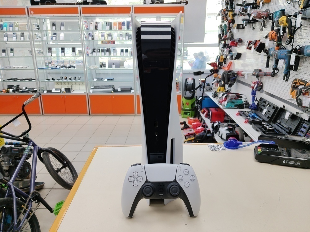 Игровая приставка PlayStation 5 825Gb (С дисководом)
